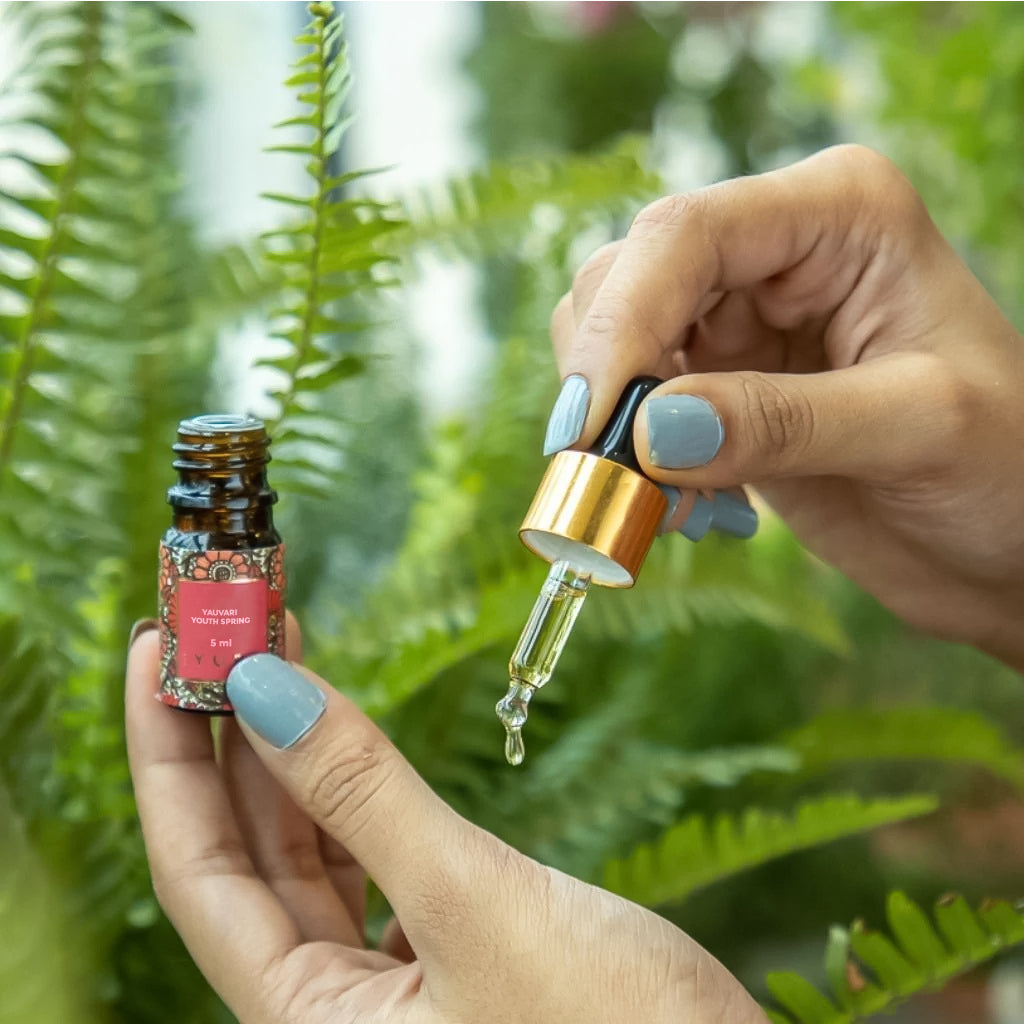 Mini Yauvari Amplified Youth Spring - An Ayurvedic Face Moisturising Oil with Black Gram - Rich, Colourless, Aromatic Youth Spring
